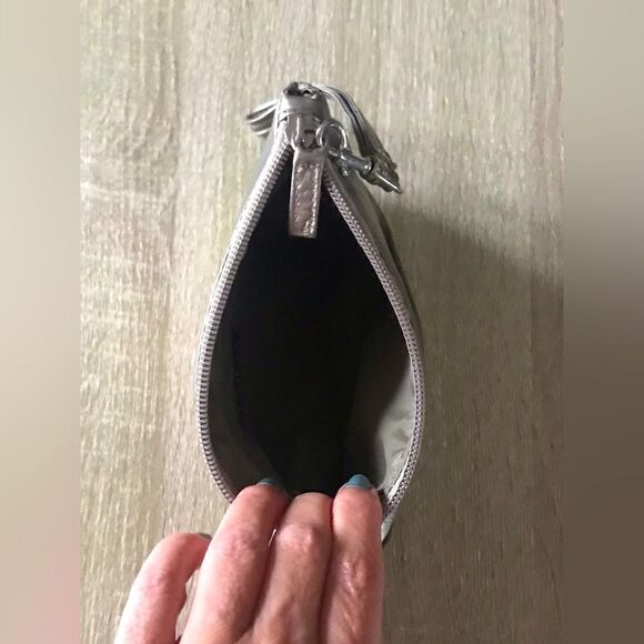 NWOT … LULU Clutch / Wristlet / Hand Bag - Picture 3 of 4